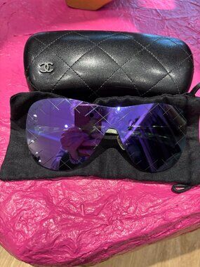 Chanel Shield Runway Sunglasses 71158 with Dust Bag and Case
